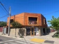En Cabildo Céntrica propiedad con 6 locales comerciales. Region Valparaíso