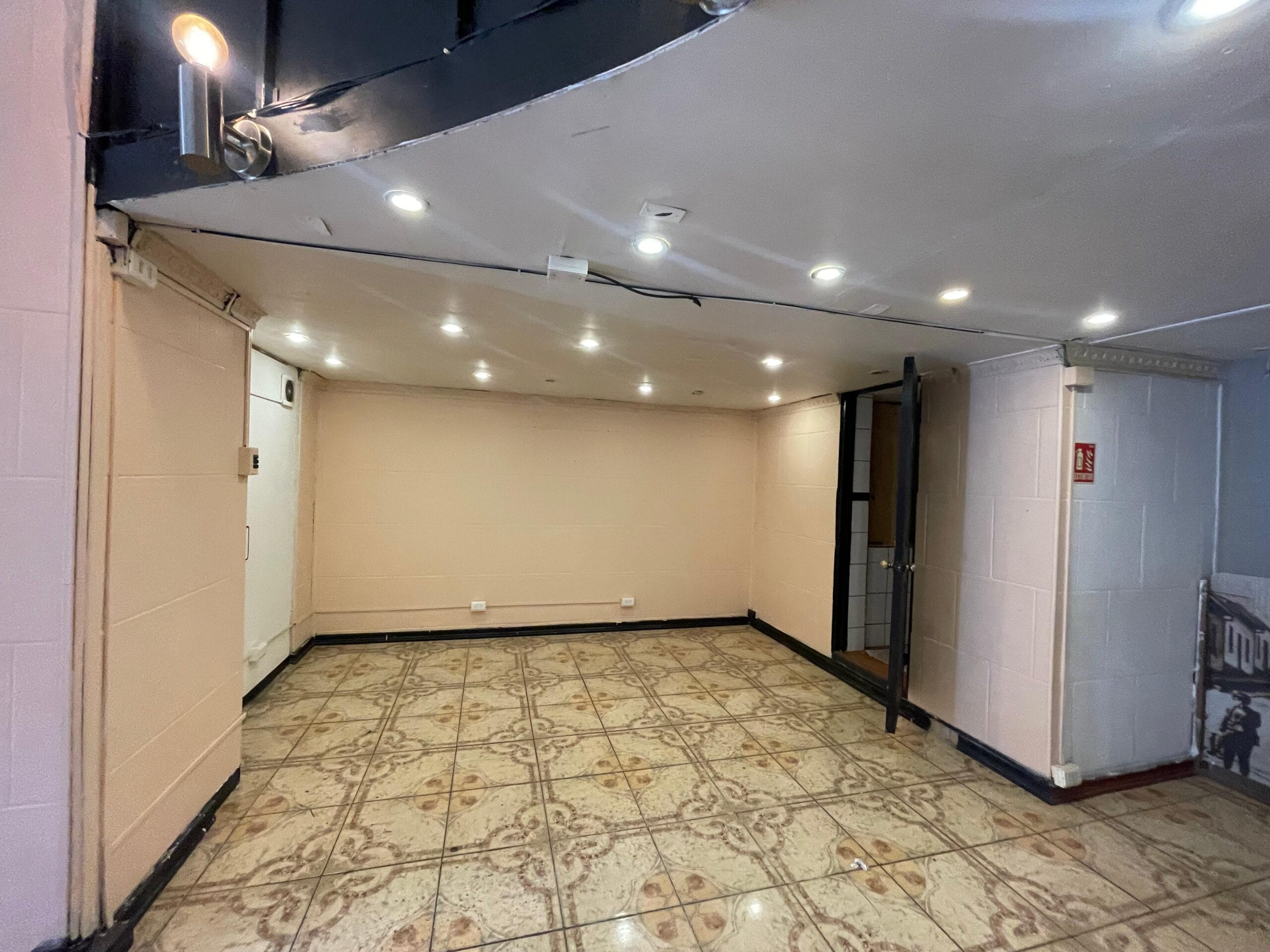 Local Comercial en el Centro de Valparaíso. - Imagen 11