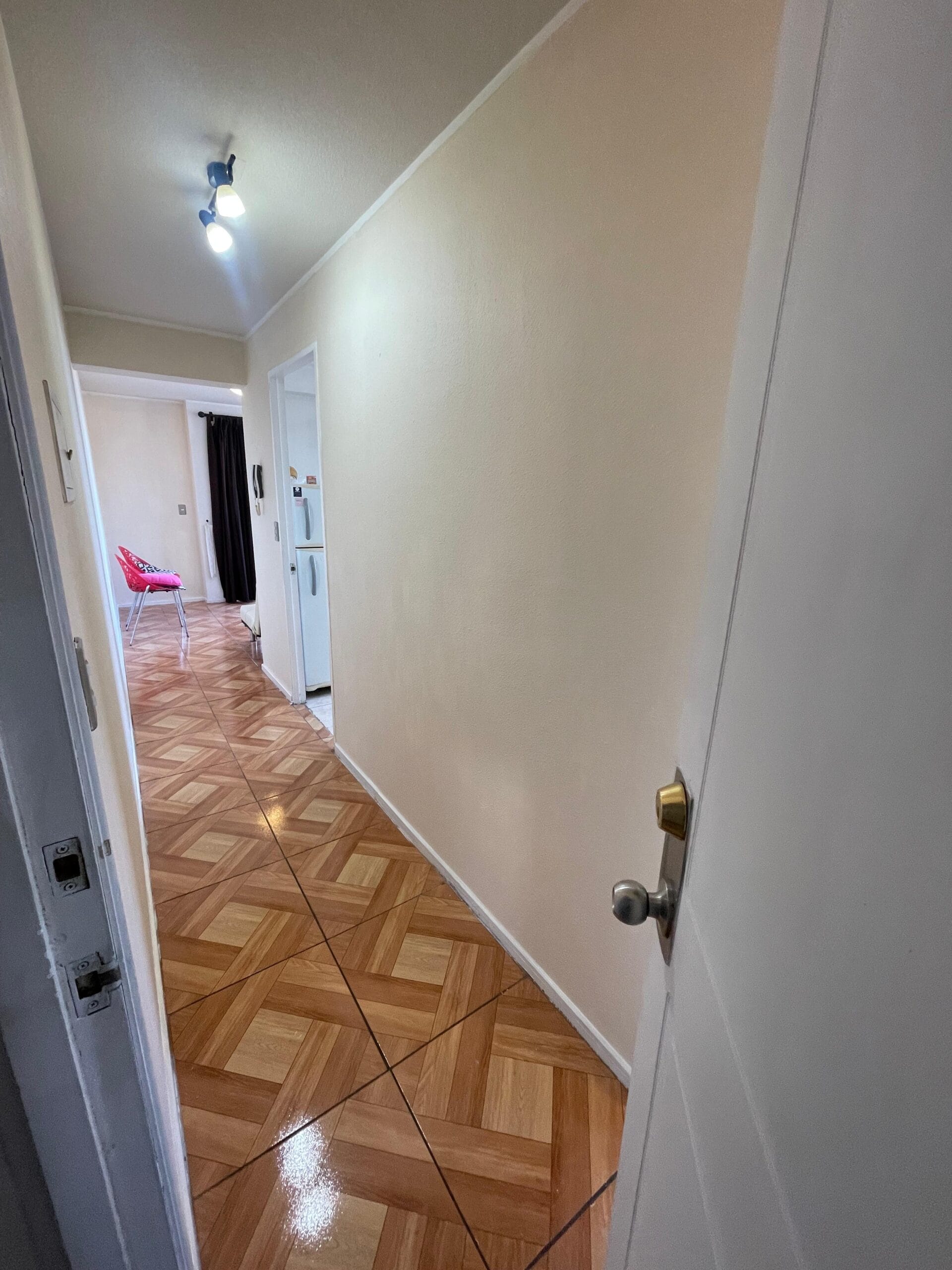 Arriendo Semi amoblado Depto 2D2B Valparaíso Edificio Mirador Polanco - Imagen 2