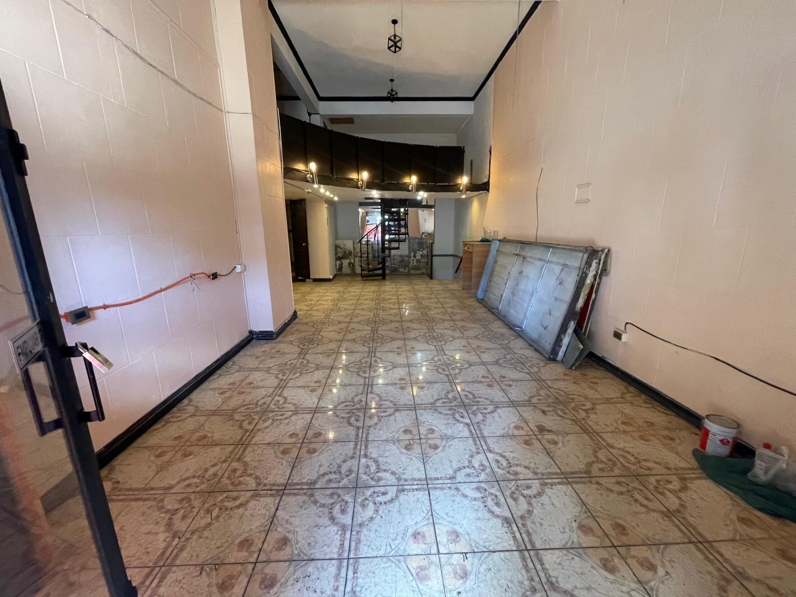 Local Comercial en el Centro de Valparaíso. - Imagen 8