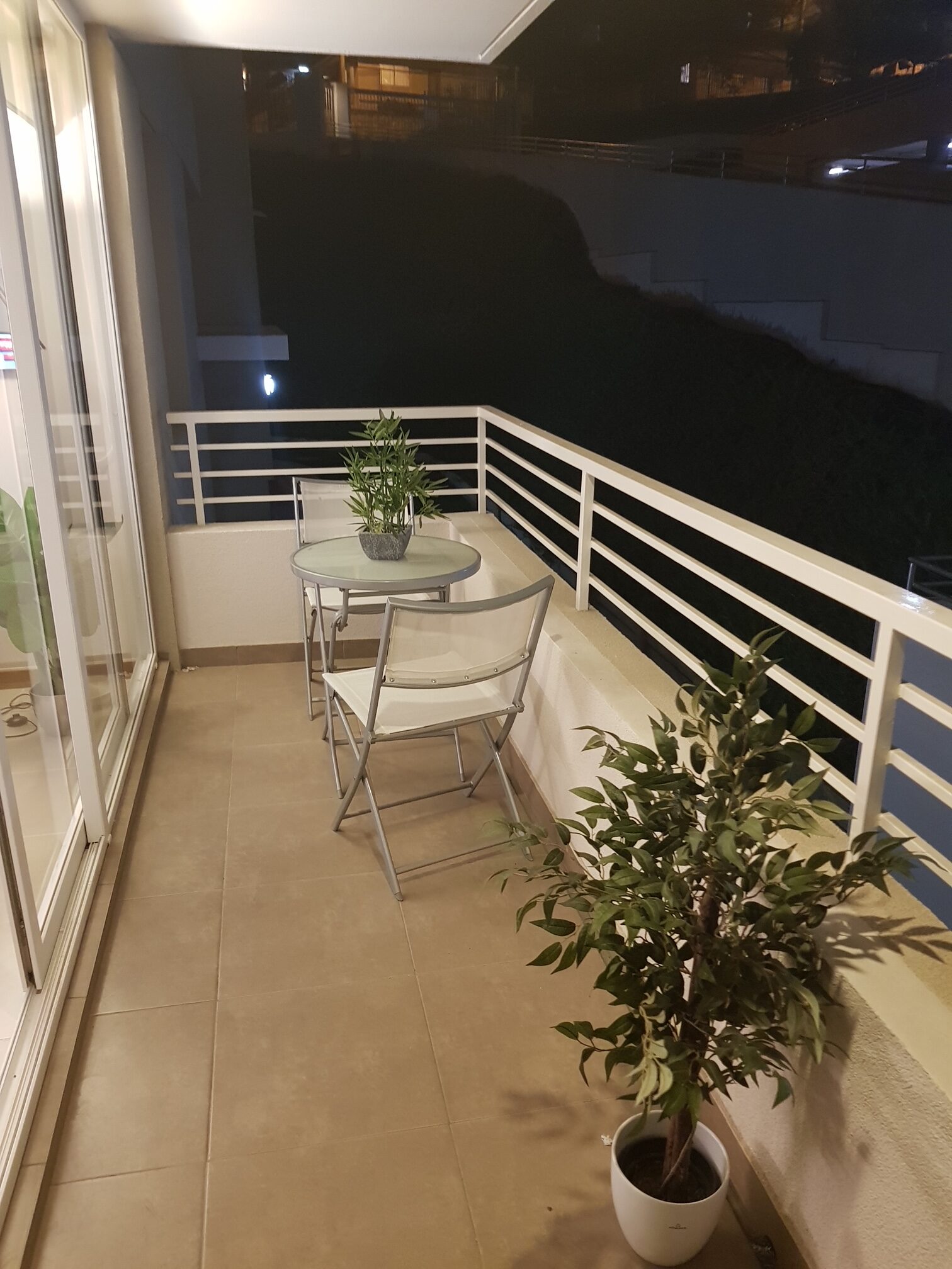 Arriendo Depto amoblado 2D2B Viña Del Mar Sector Paso Hondo Frente Sede Universidad Santa María - Imagen 12